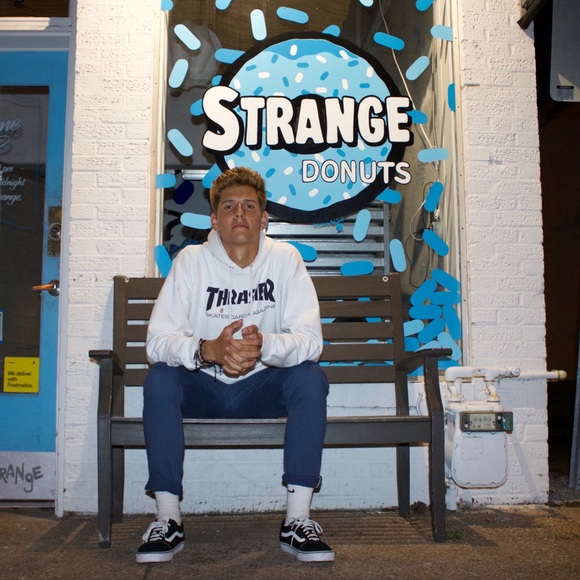 Meet your Posher, Luke - Picture 1 of 1